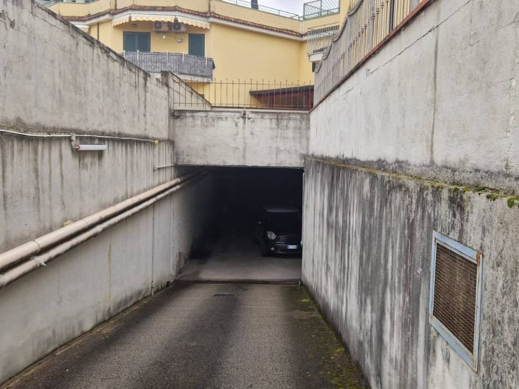 Box / garage a Maddaloni in Via Starzalunga - Foto 4
