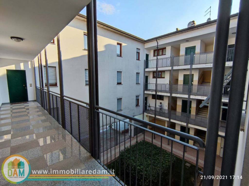 Appartamento a Camisano vicentino in Viale Margherita, 19 - Foto 2