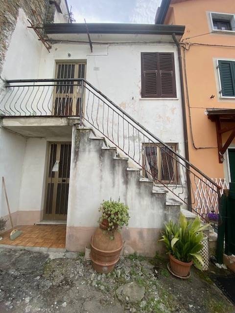 Casa indipendente a Luni in Via Castagno - Foto 2