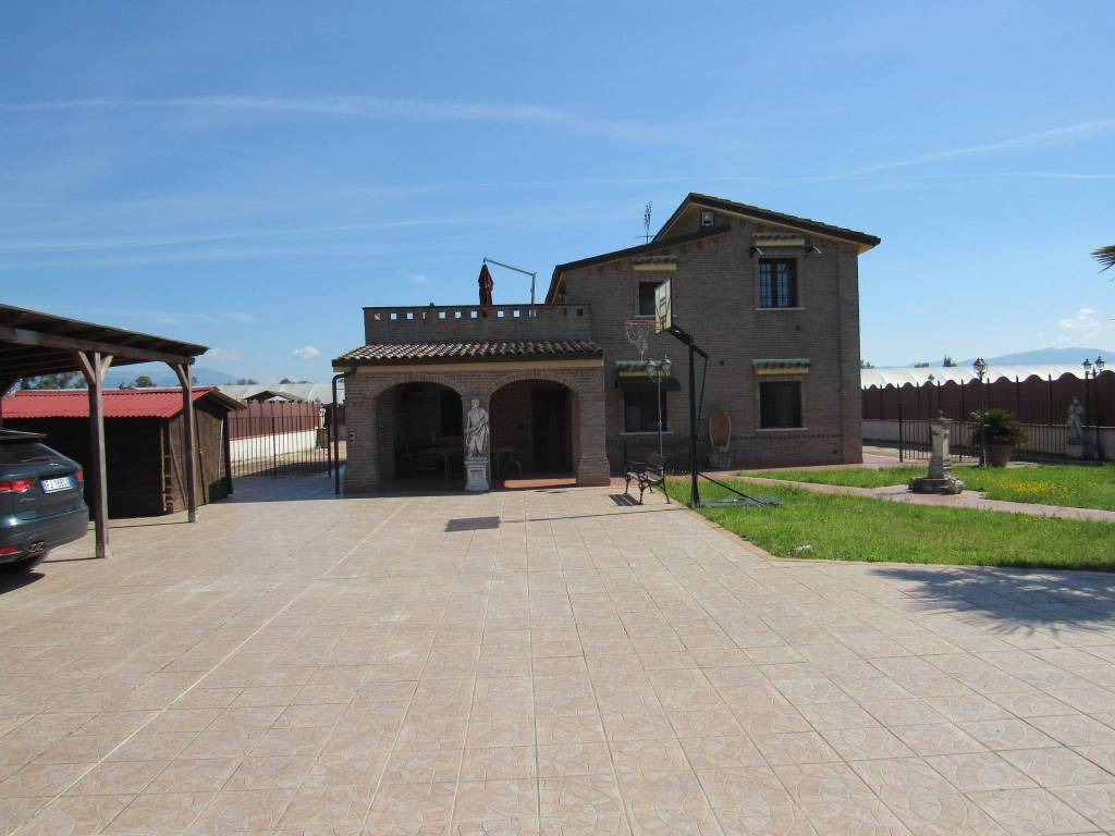 Villa a Sabaudia in Strada Gianfilippo - Foto 2