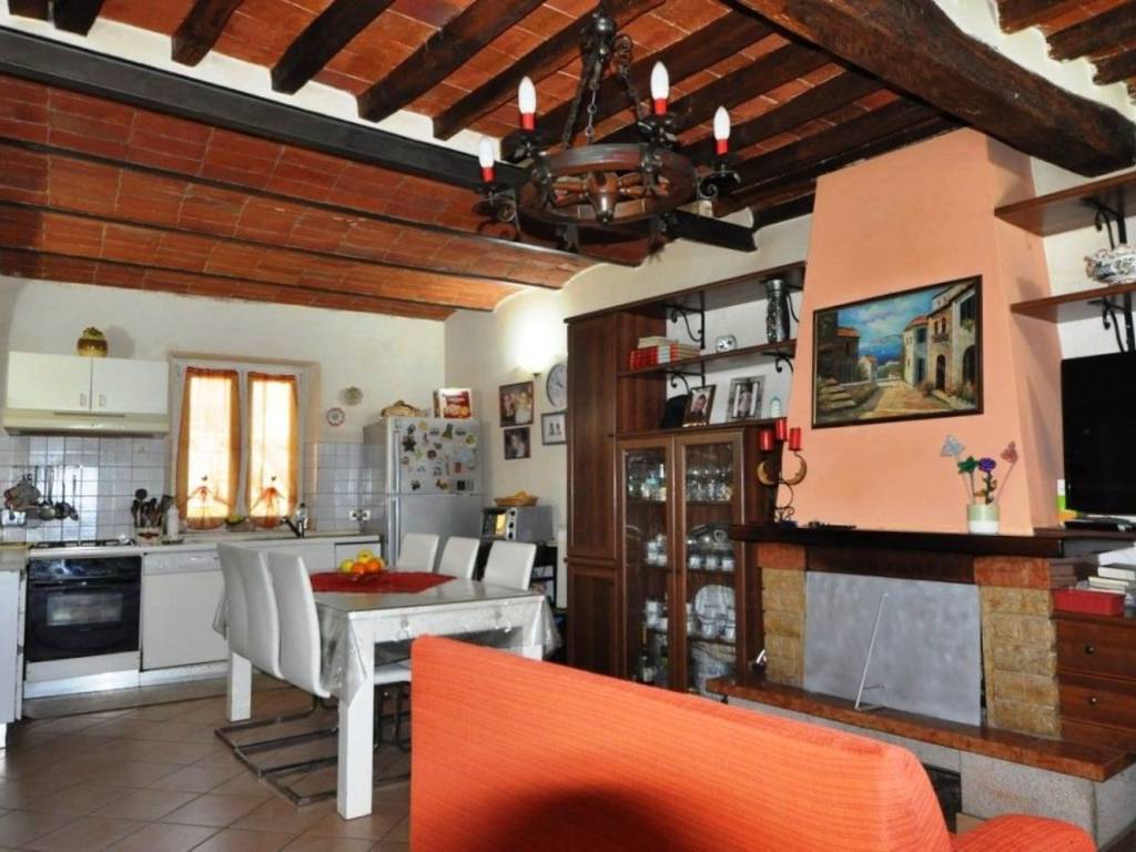 Appartamento a Terranuova bracciolini in Frazione Campogialli - Foto 2