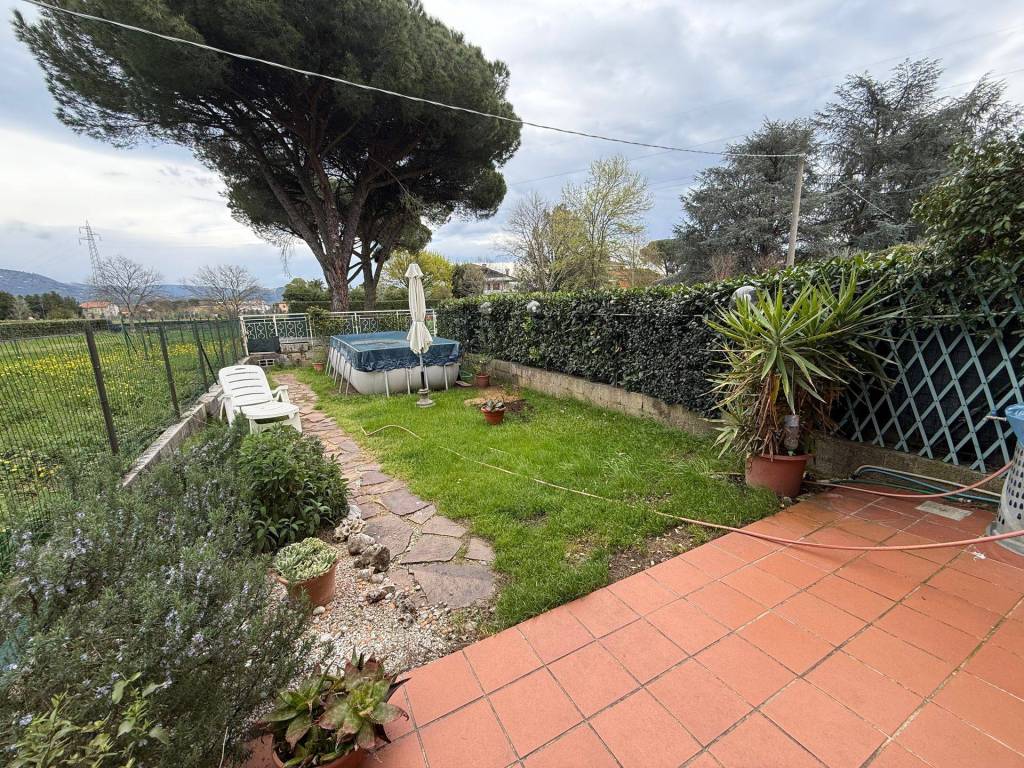 Casa indipendente a Buggiano in Via Ponte Buggianese - Foto 3