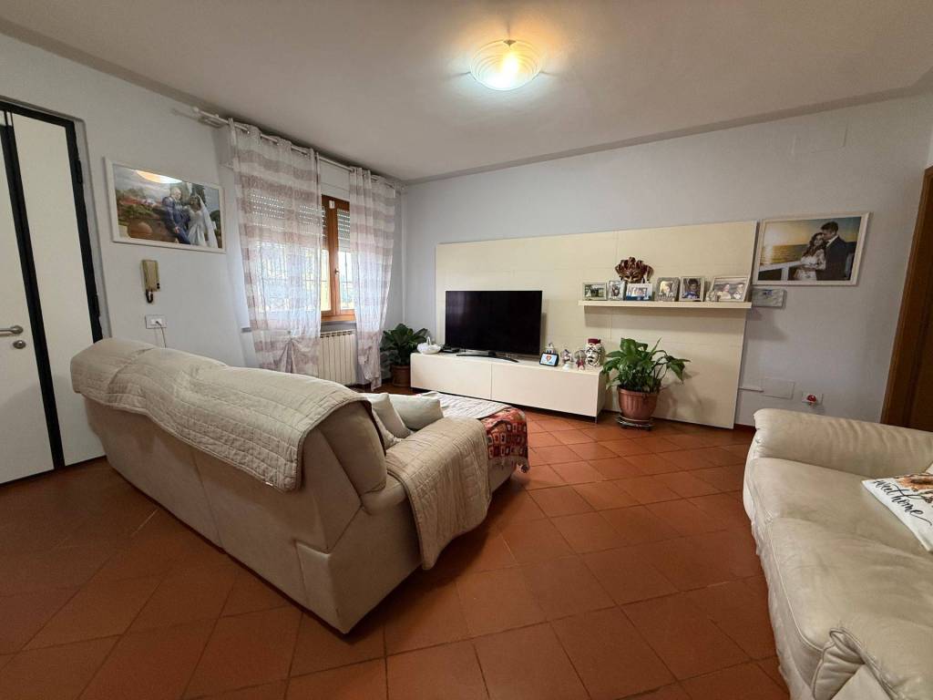 Casa indipendente a Buggiano in Via Ponte Buggianese - Foto 5