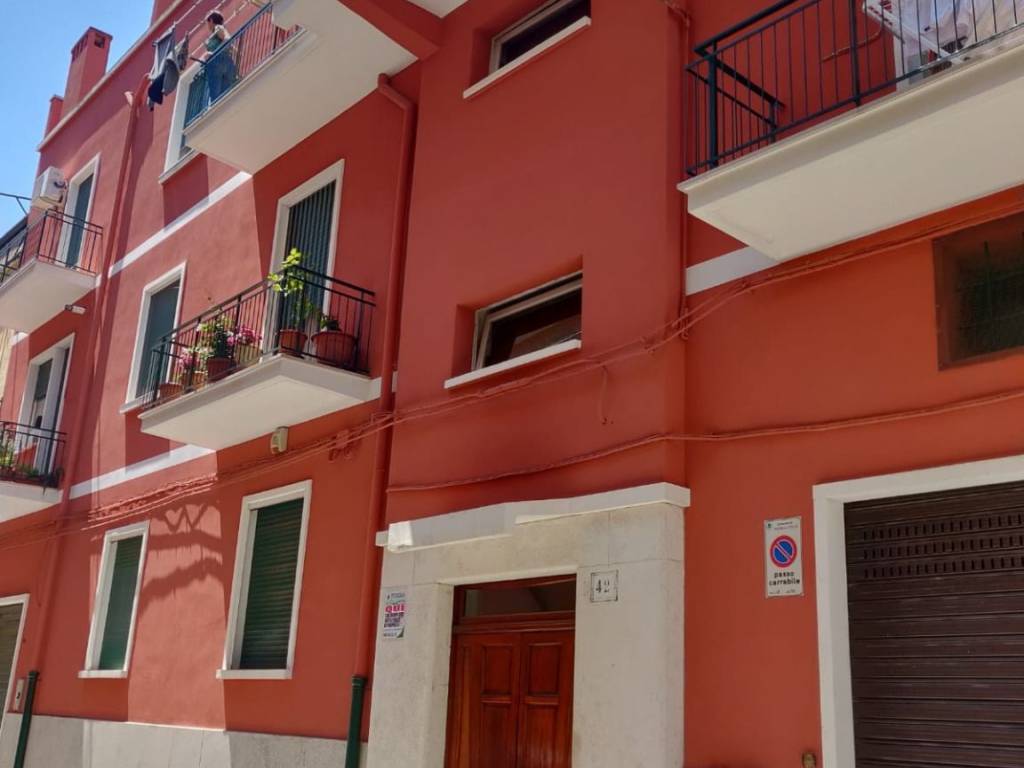 Appartamento a Gioia del colle in Via Gianrizzi, 42 - Foto 2