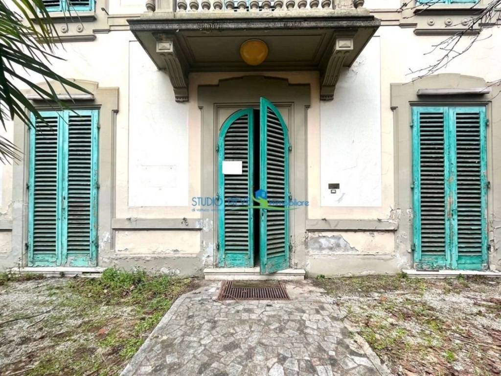 Villa a Montecatini-terme in Viale Guglielmo Marconi, 7 A - Foto 3