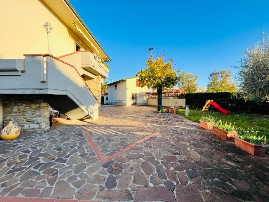 Villa a Monsummano terme in Via Marsala, 26 - Foto 5