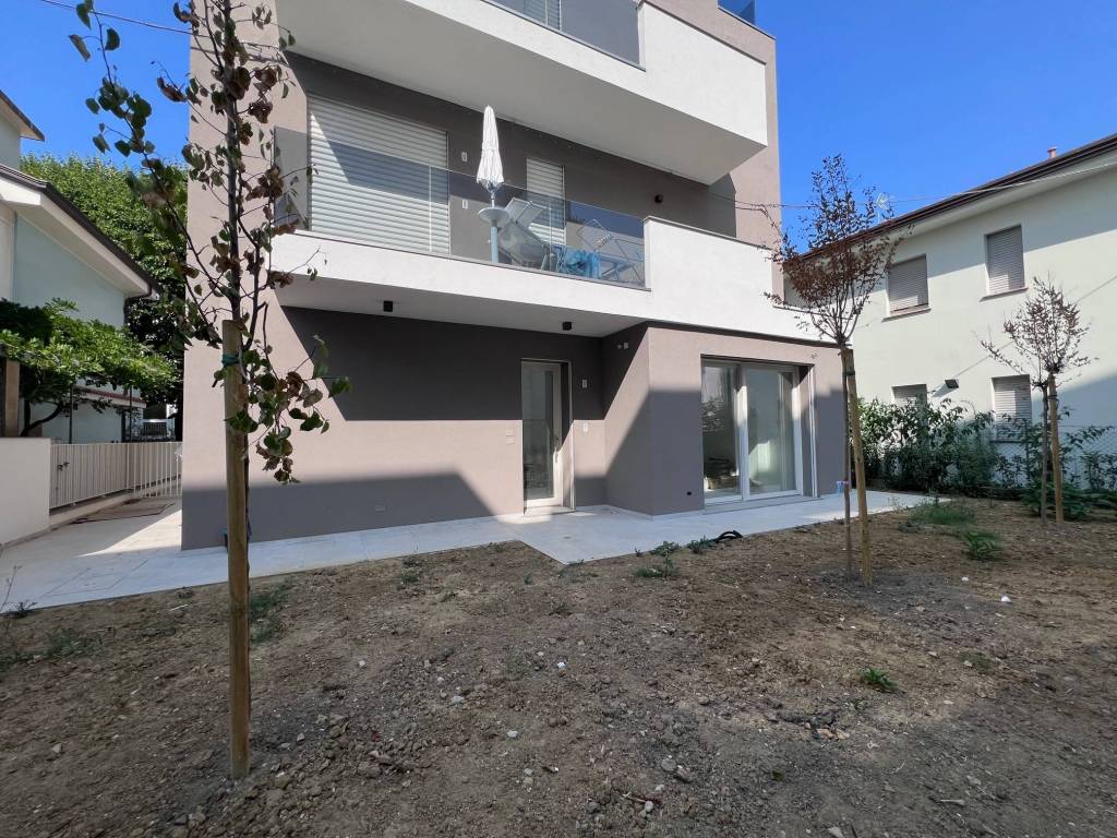 Appartamento a Riccione in Viale Virgilio Marone Publio, 21 - Foto 4