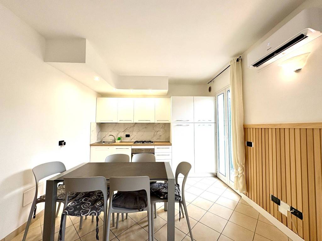 Appartamento a Riva ligure in Via Aurelia, 59 - Foto 2