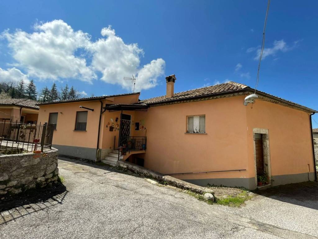 Casa indipendente a Arpino in Via Parata - Foto 2