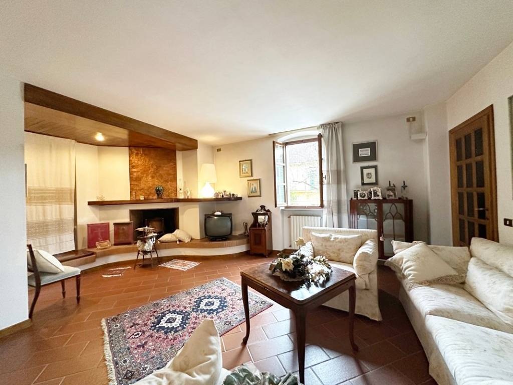 Rustico / casale a Città di castello in Via Braccio Fortebraccio, 4 - Foto 2