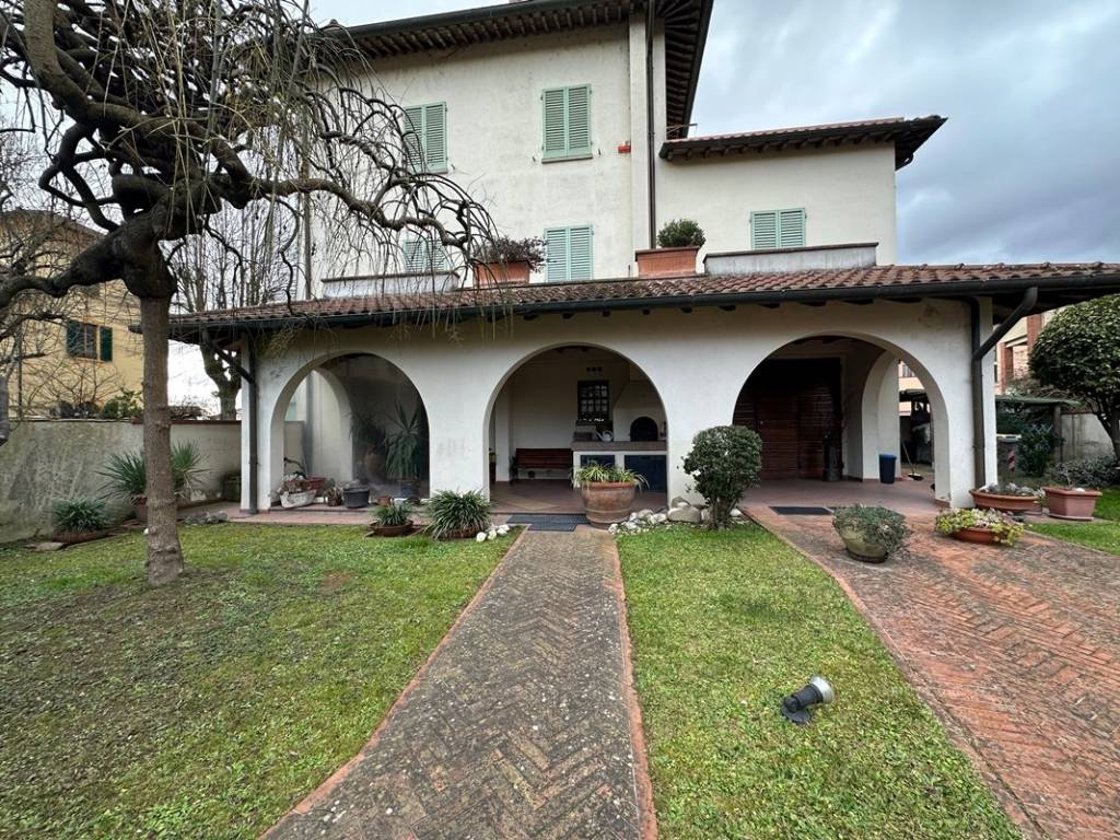 Rustico / casale a Città di castello in Via Braccio Fortebraccio, 4 - Foto 3