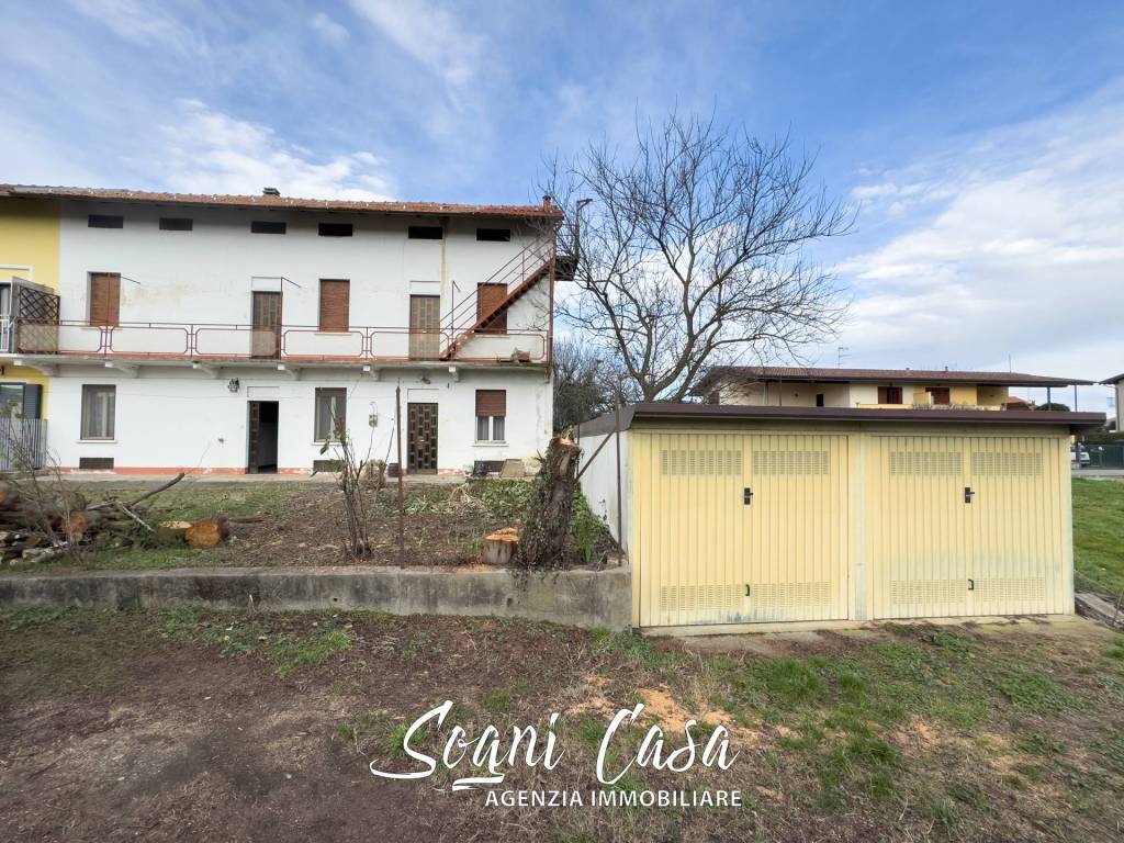 Casa indipendente a Bellinzago novarese in Via della Libertà - Foto 3