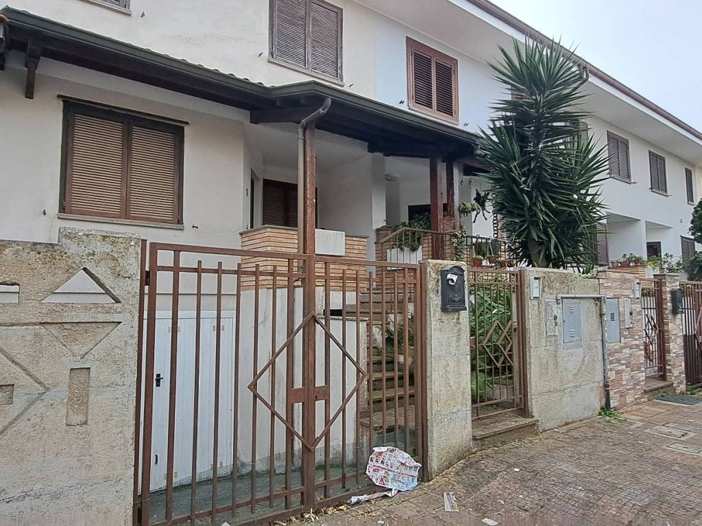 Villetta a schiera a Vibo valentia in Contrada Feudotto, 17 - Foto 2