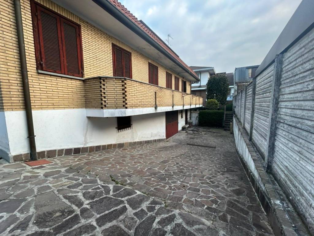 Villa a Seregno in Via Modena, 15 - Foto 4