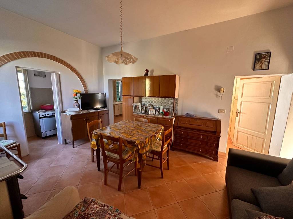 Casa indipendente a Castiglione del lago in Via Giuseppe Mazzini - Foto 2