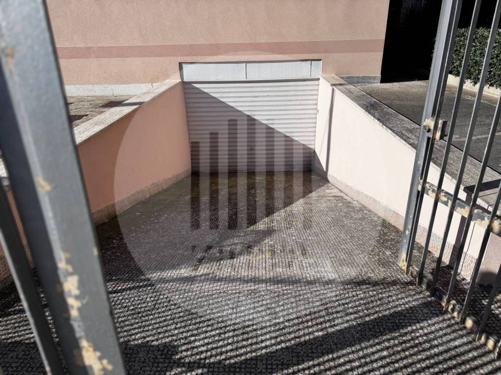 Box / garage a Capurso in Via San Pietro, 88 - Foto 2