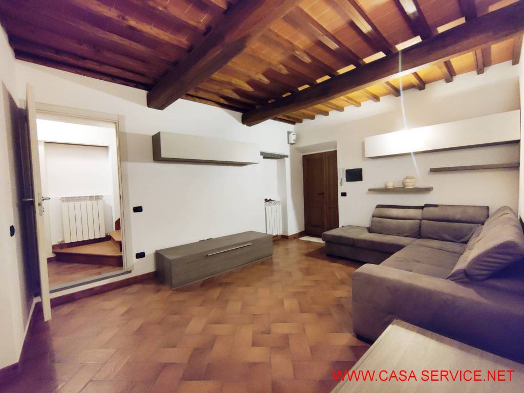 Casa indipendente a Montevarchi in Via di Nusenna - Foto 2