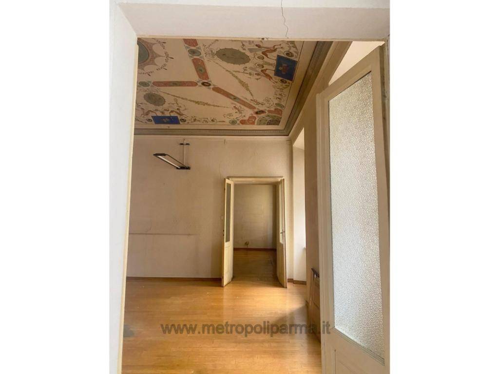 Appartamento a Parma in Strada Camillo Benso di Cavour - Foto 4