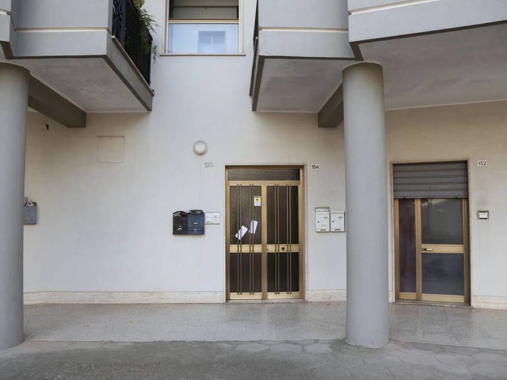 Appartamento a Copertino in Via Mariano Cosimo - Foto 2