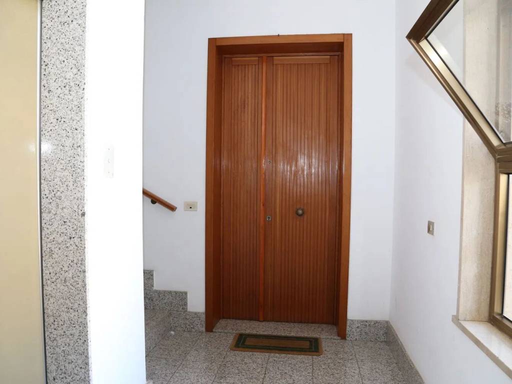 Appartamento a Copertino in Via Mariano Cosimo - Foto 4