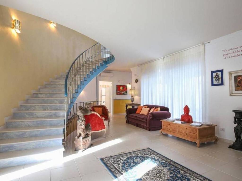 Villa a Noci in Via Piscina Comunale - Foto 5