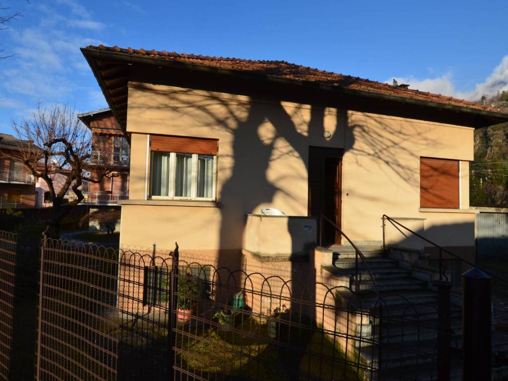 Villa a Dervio in VIA G. MATTEOTTI, 22 - Foto 3