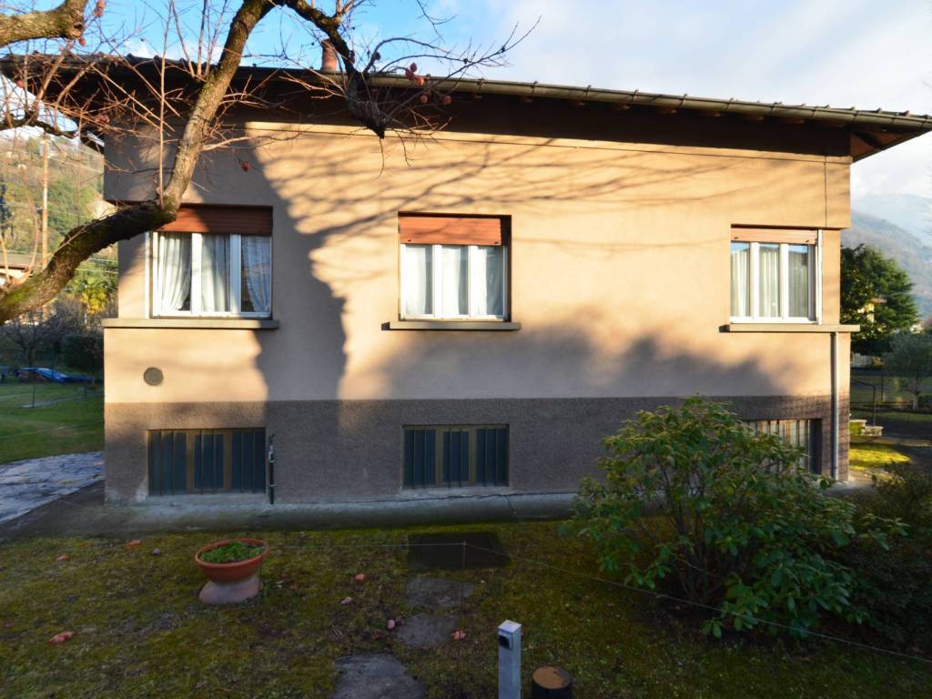 Villa a Dervio in VIA G. MATTEOTTI, 22 - Foto 5