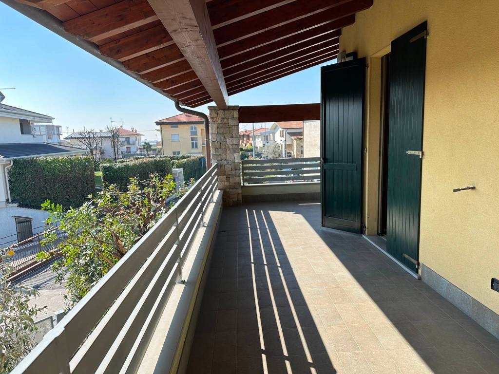 Villetta a schiera a Lallio in Viale John Fitzgerald Kennedy - Foto 2