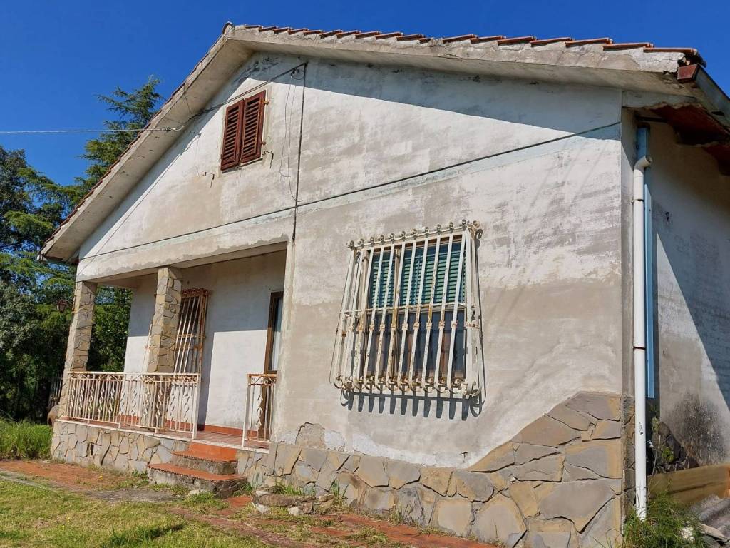 Villa a Montemurlo in Via Baronese, 10 - Foto 2