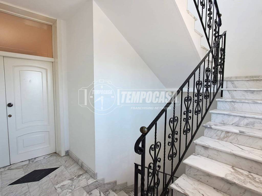 Casa indipendente a Adelfia in Via piscina di filippo 26 - Foto 2