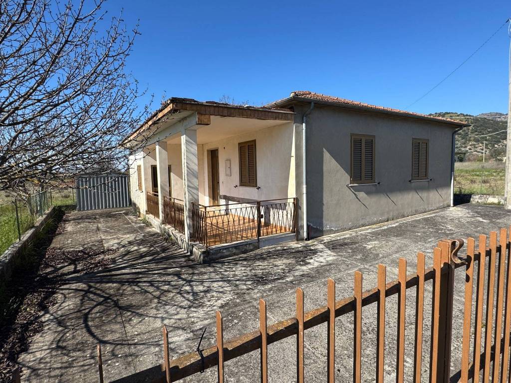 Villa a Roccasecca in Via Nevali - Foto 2