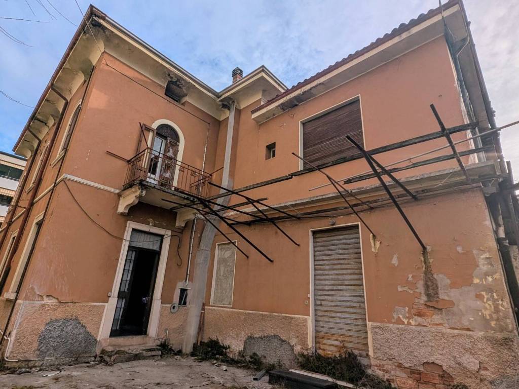 Palazzo / stabile a Verona - Foto 3