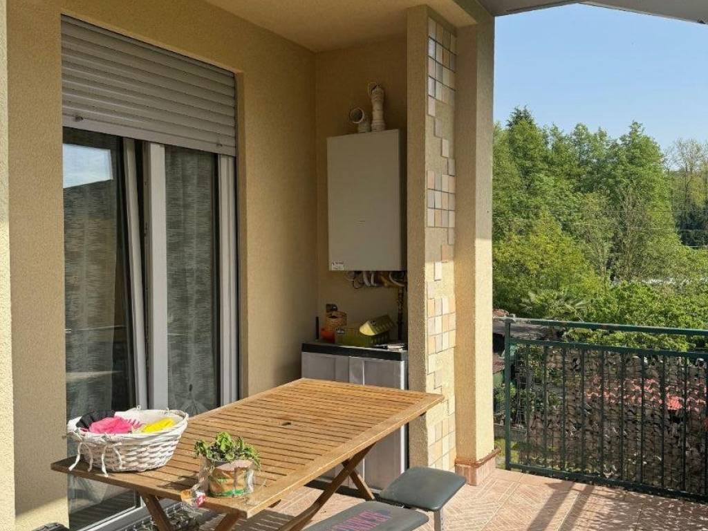 Appartamento a Besozzo in Via Antonio Gorini - Foto 5