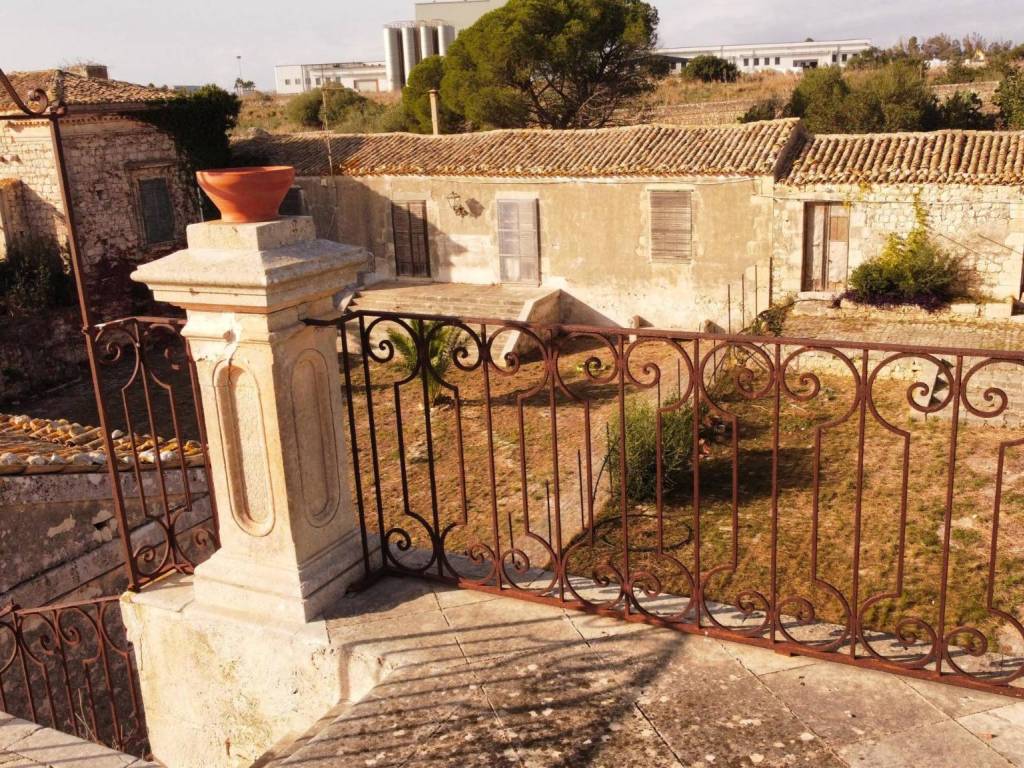 Villa a Modica in VIALE DELLE INDUSTRIE - Foto 3