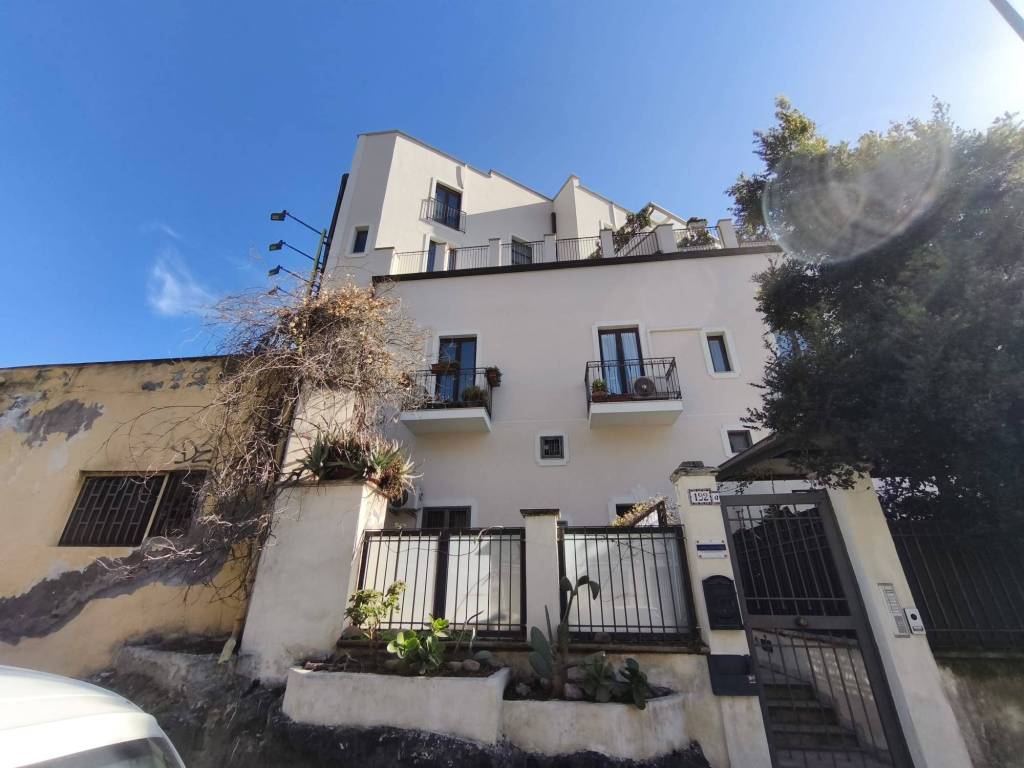 Appartamento a Catania in Viale Vittorio Veneto, 192 - Foto 2
