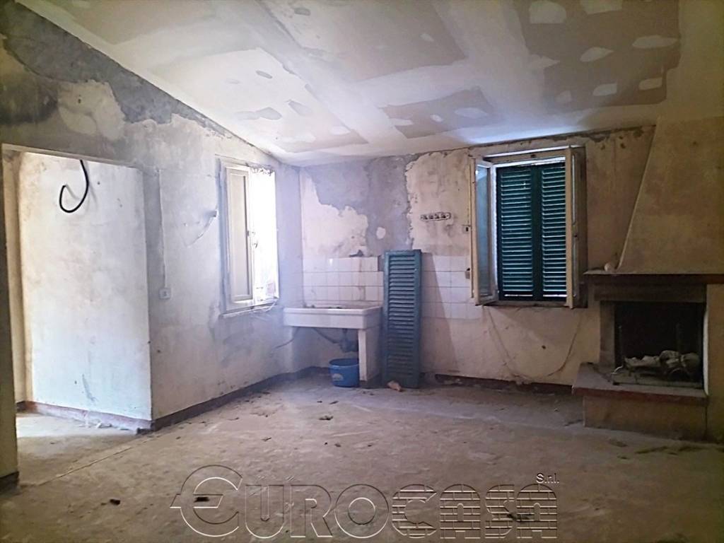 Appartamento a Umbertide in Via Alessandro Magi Spinetti, 13 - Foto 4