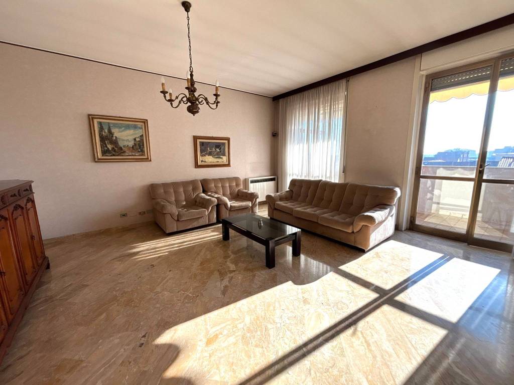 Appartamento a Monza in Via Leon Battista Alberti - Foto 3