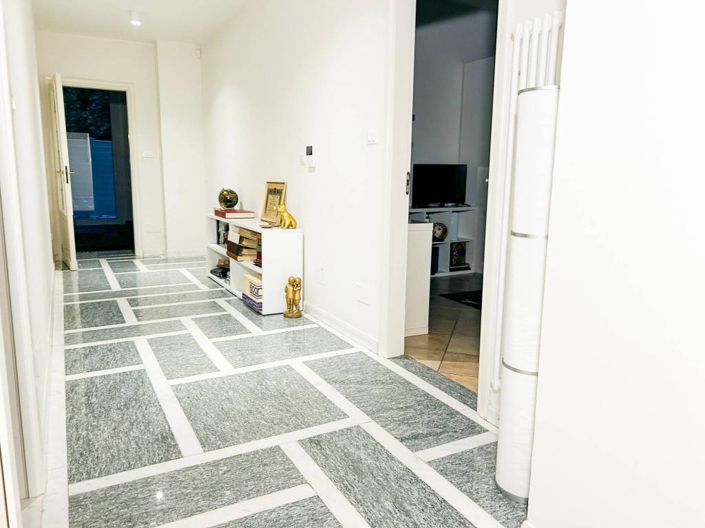 Appartamento a Moncalieri in Strada Moncalvo, 19 - Foto 2