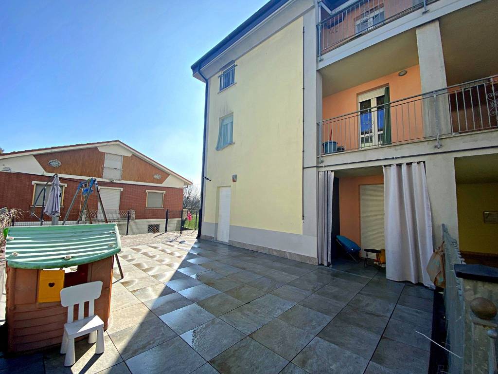 Appartamento a Govone in Via Castello - Foto 3