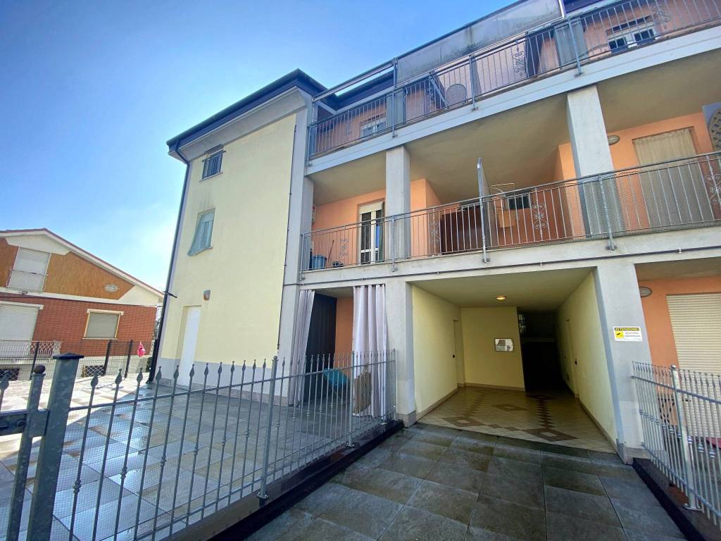 Appartamento a Govone in Via Castello - Foto 4