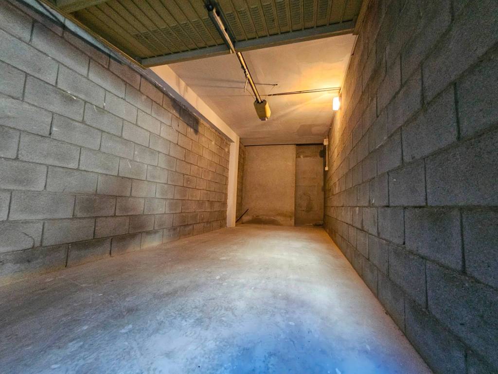 Box / garage a Olgiate comasco in Via Vittorio Emanuele 11, 8 - Foto 4