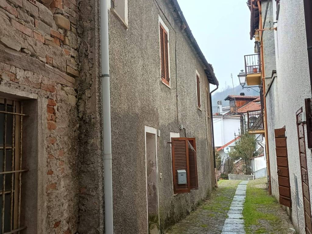 Casa indipendente a Monastero bormida in Via Al canale 10 - Foto 3