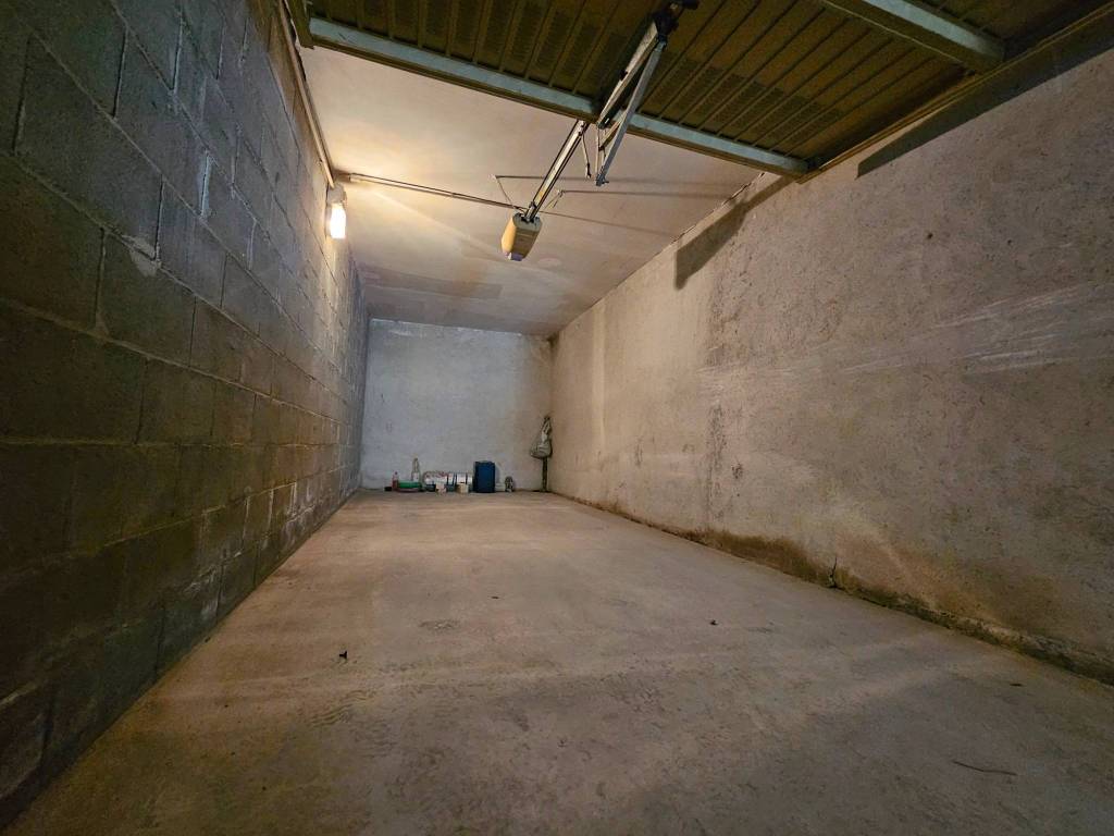 Box / garage a Olgiate comasco in Via Vittorio Emanuele 11, 8 - Foto 3