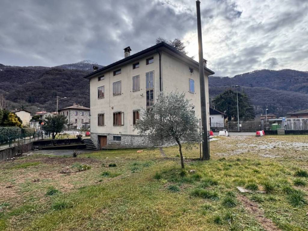 Villa a Valbrona in VIA RISORGIMENTO, 5 - Foto 5
