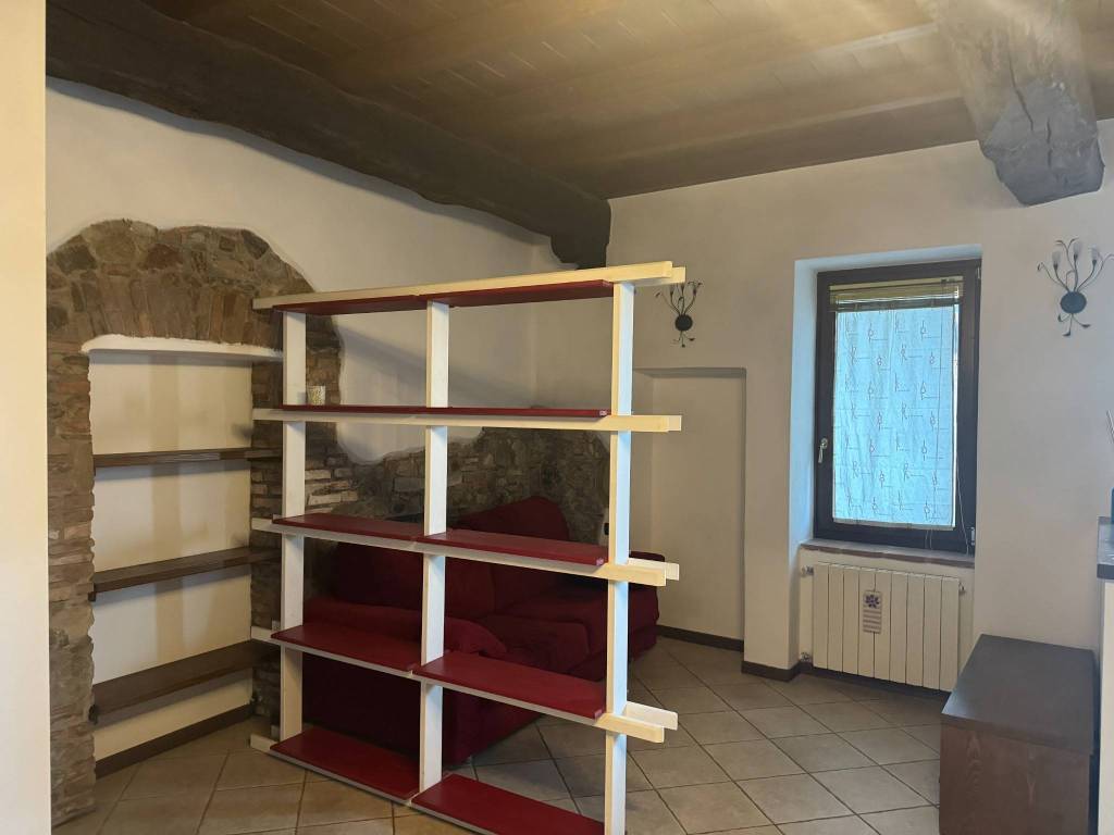 Appartamento a Gavirate in Via Armino - Foto 3