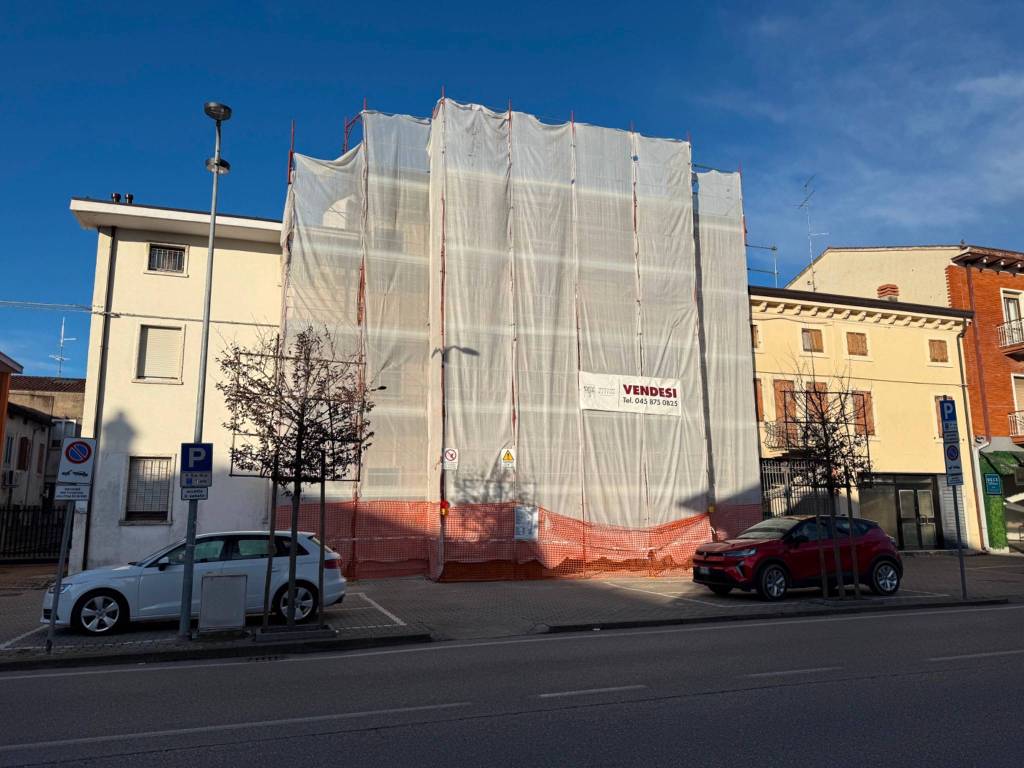 Appartamento a San giovanni lupatoto in Piazza Alcide De Gasperi - Foto 4