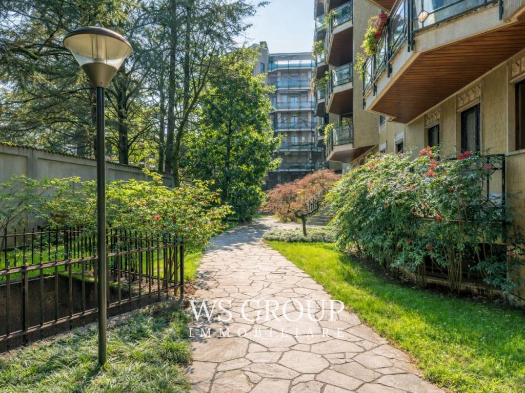 Appartamento a Monza in Via Giacomo Leopardi, 9 - Foto 2