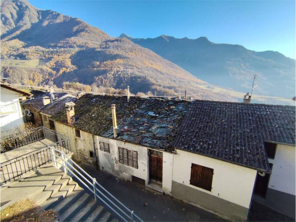 Casa indipendente a Challand-saint-victor in chataignaire - Foto 4