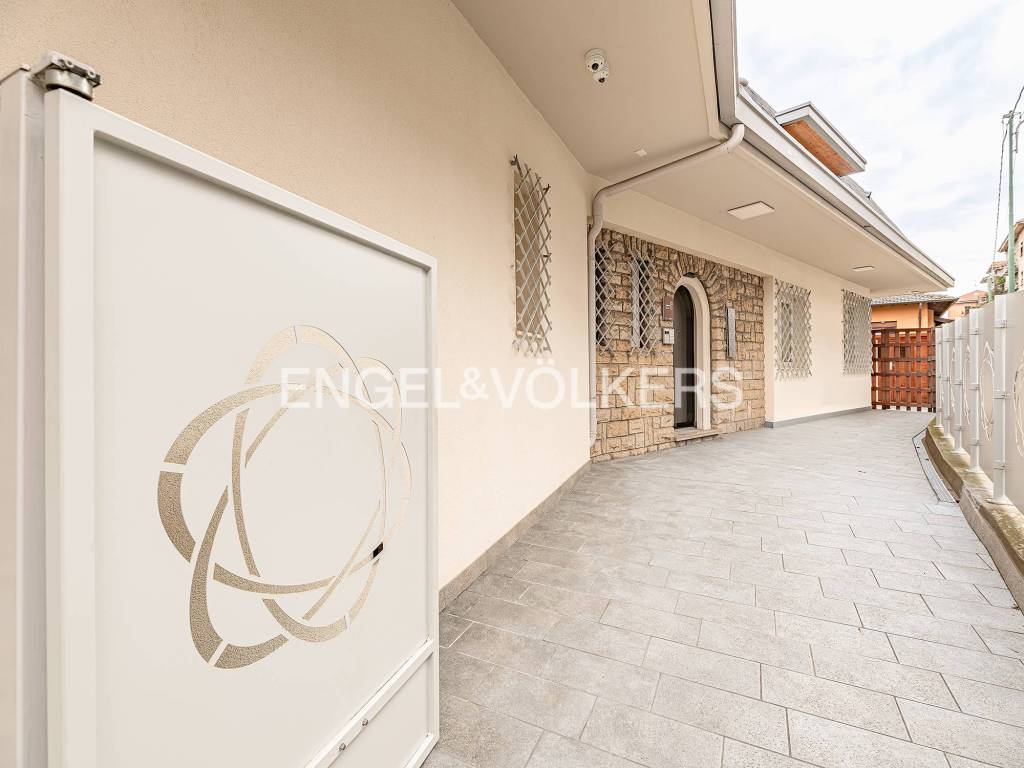 Appartamento a Como in Via Fratelli Bronzetti - Foto 5