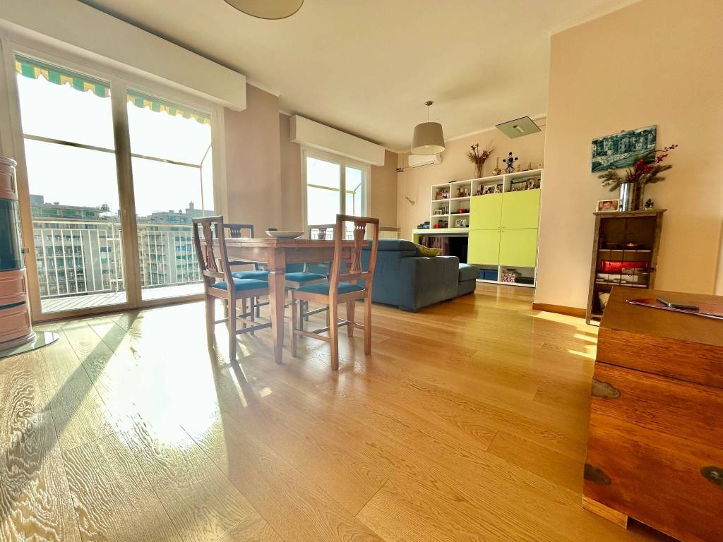 Appartamento a Genova in Corso Aurelio Saffi - Foto 4